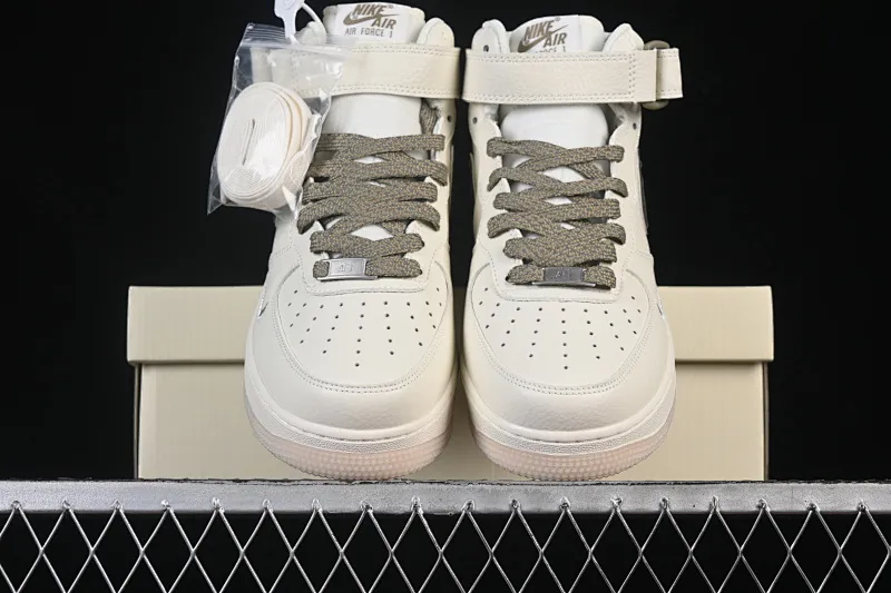 All categories Nk Air Force 1 Air Force series Nk Air Force 1 Mid Air Force mid-top Nike Air Force 1'07 Mid rice army green two-color bottom Starry sky Air Force 1 mid-top casual sneakers XL0236-231